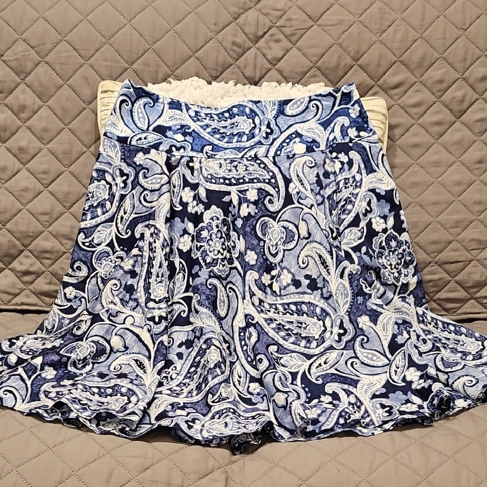 Lauren Ralph Lauren Blue and White Paisley Floral A-Line Pleated Skirt - Picture 7 of 16